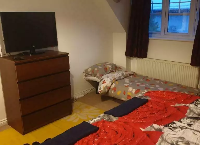 پانسیون Queens Rooms, A Perfect Stay, Next To Shopping Parks And Central Manchester
