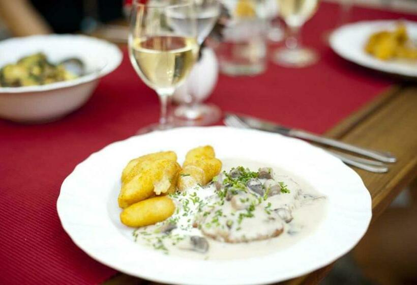 Albergue Gasthaus Straub