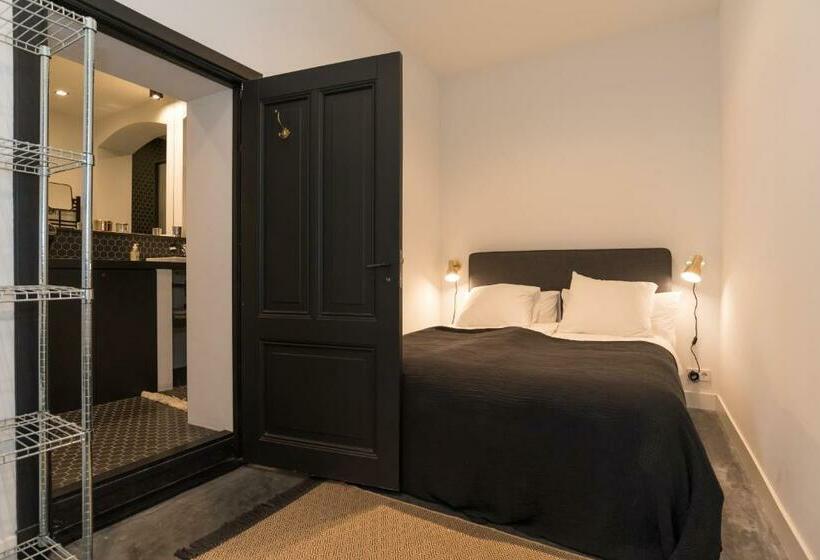 تختخواب و صبحانه Amstel Boutique Studio