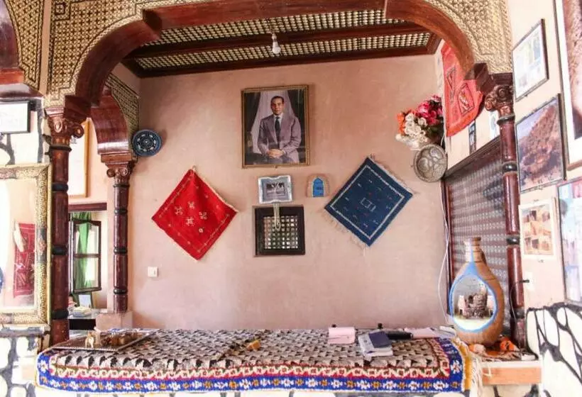 Aamiaismajoitus (B&B) La Rose De Sable