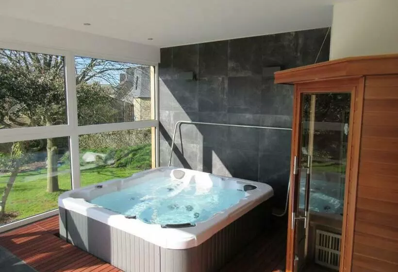 Aamiaismajoitus (B&B) Le Vieux Couvent & Spa