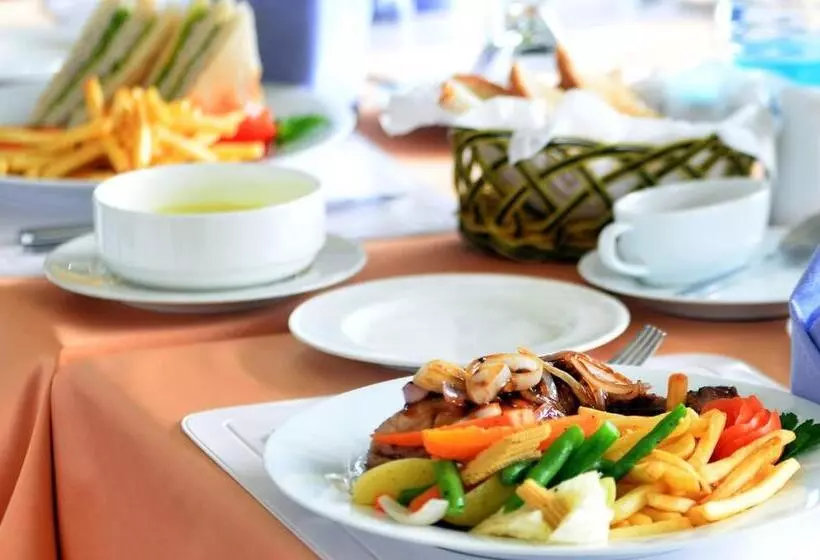 Hotelli Breeta S Garden