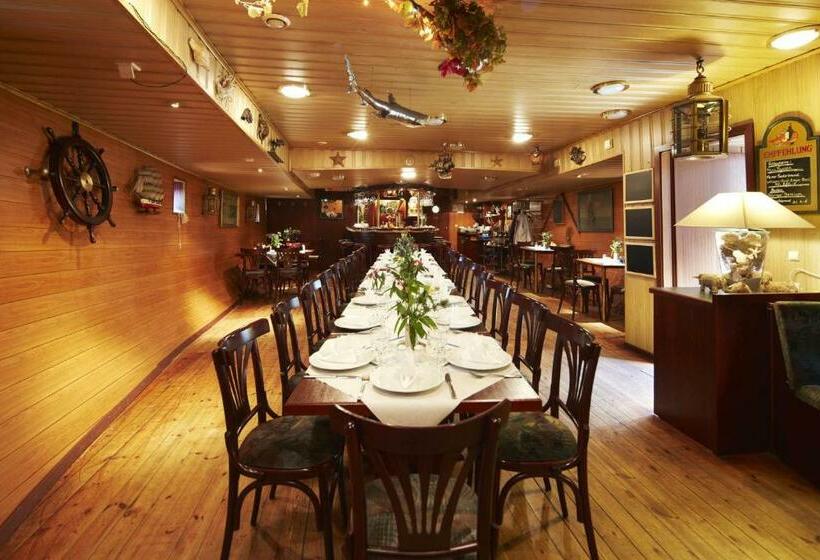 فندق Schiff Stinne