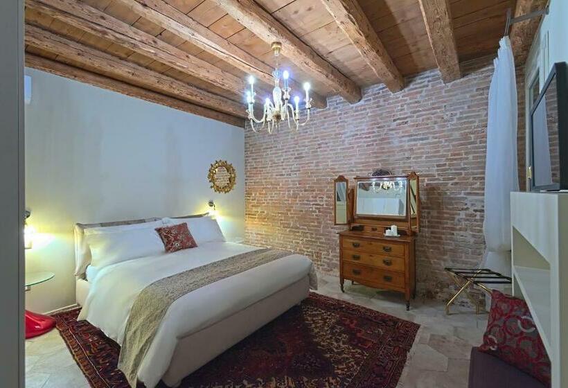 پانسیون 28 Alla Rotonda