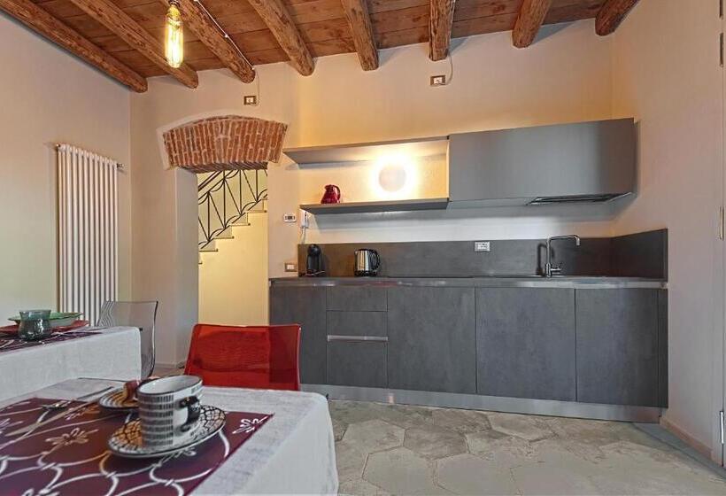 پانسیون 28 Alla Rotonda