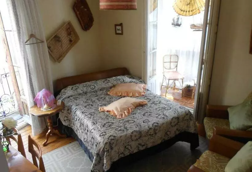 پانسیون Comfortable House Center