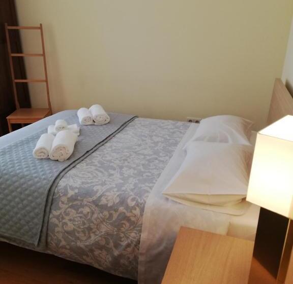 膳宿费 Green House