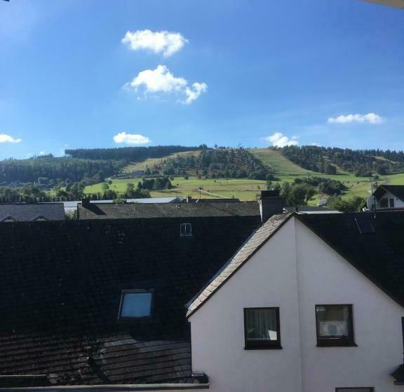 Pensione Töff   Töff