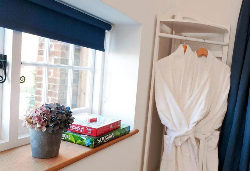 פנסיון The Annexe With Hot Tub