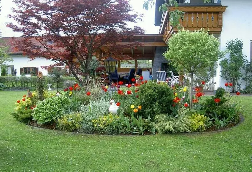 ペンション Zani Helga