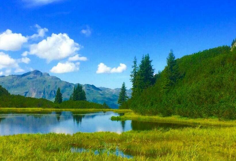 פנסיון Zani Helga