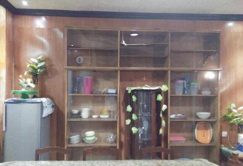 리조트 Villa Corrales Homestay