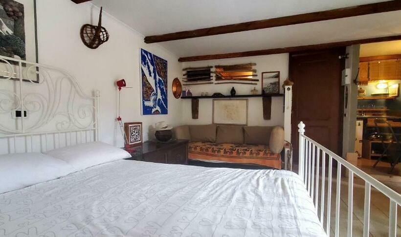 تختخواب و صبحانه App Spiaggia Bianca