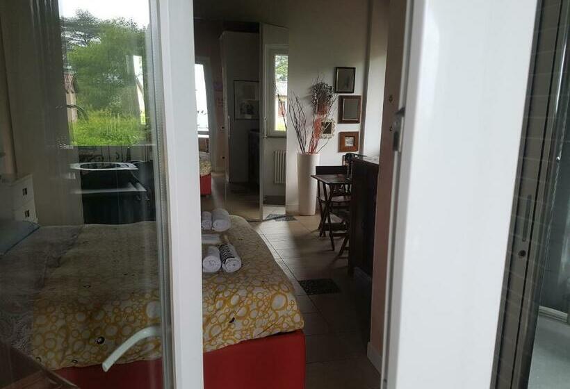 تختخواب و صبحانه App Spiaggia Bianca