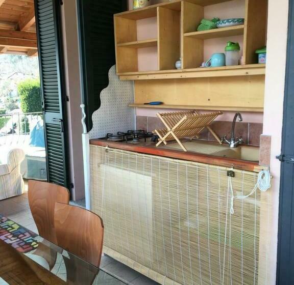 تختخواب و صبحانه App Spiaggia Bianca