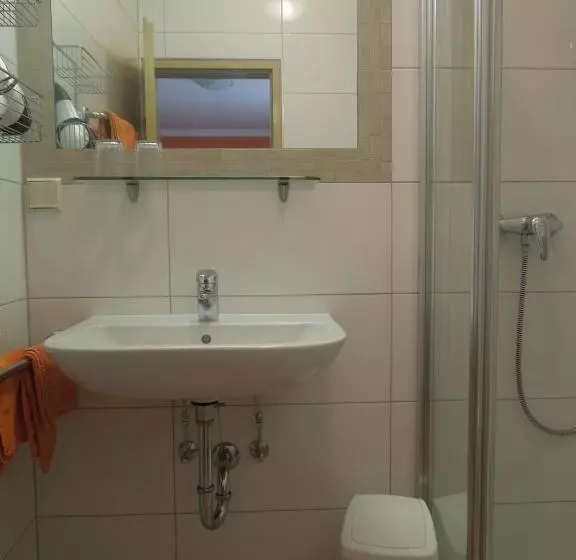 Aamiaismajoitus (B&B) Haus Renée