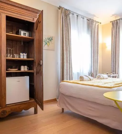 ベッドアンドブレックファースト La Fabrique à Poupées   Chambres De Charme Au Coeur De Menton