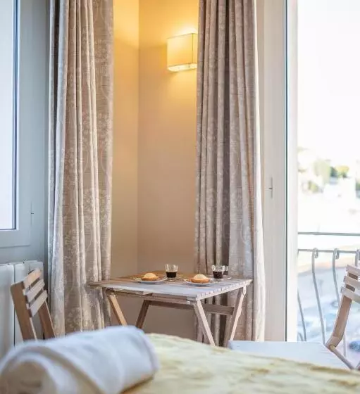 ベッドアンドブレックファースト La Fabrique à Poupées   Chambres De Charme Au Coeur De Menton