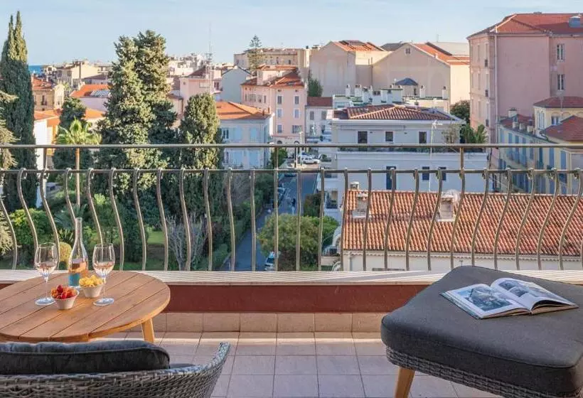 ベッドアンドブレックファースト La Fabrique à Poupées   Chambres De Charme Au Coeur De Menton