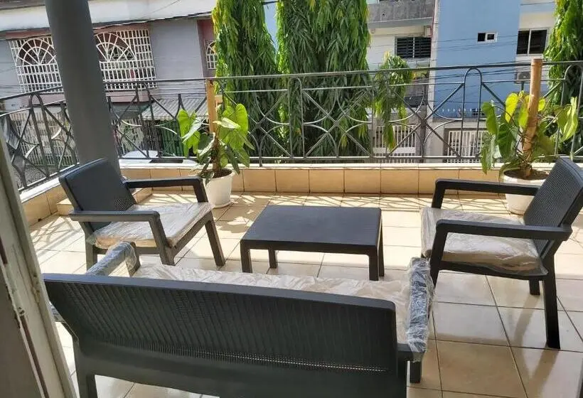 تختخواب و صبحانه Mc Location