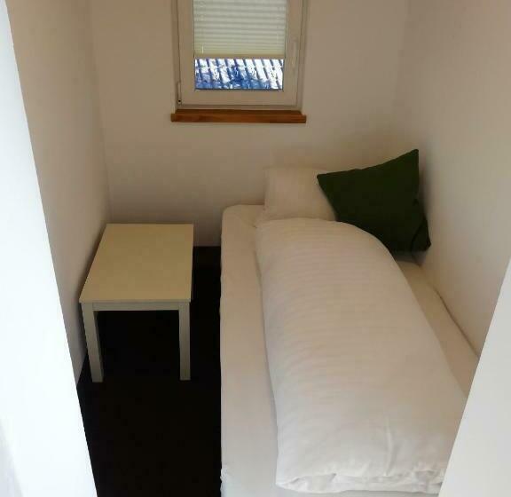 Bhome Gästehaus B&b / Apartments