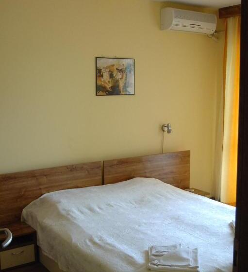 Condo Hotel Valentina