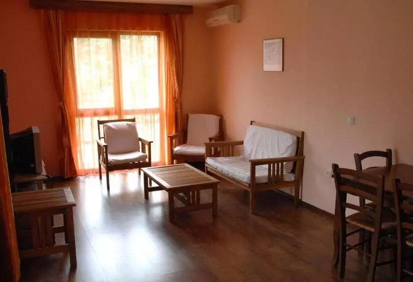 Condo Hotel Valentina