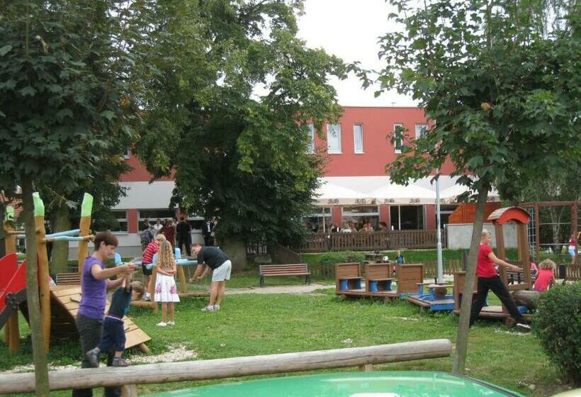 Linden Restaurant And Pension