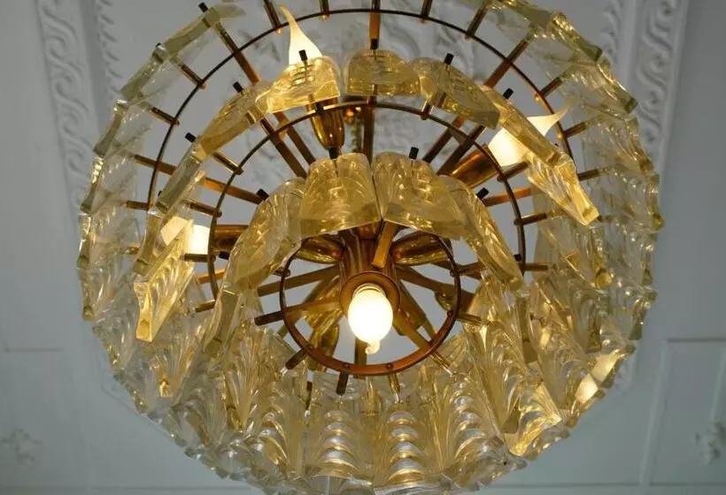 پانسیون Adore Portugal Coimbra Guest House