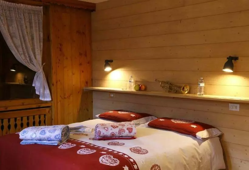 ペンション Chalet Dell Ermellino