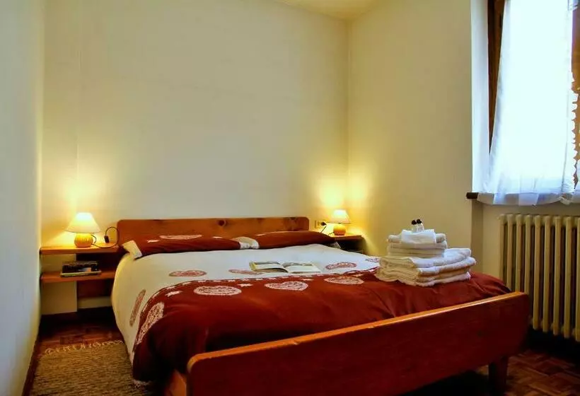 ペンション Chalet Dell Ermellino