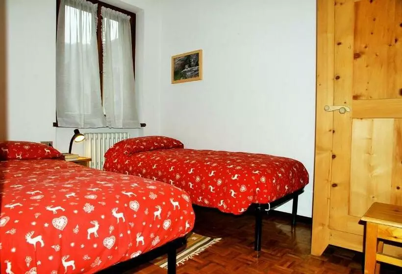 ペンション Chalet Dell Ermellino