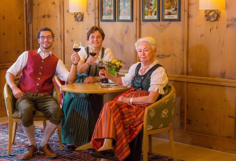 Appartement  Und Wellnesshotel Charlotte   3 Sterne Superior