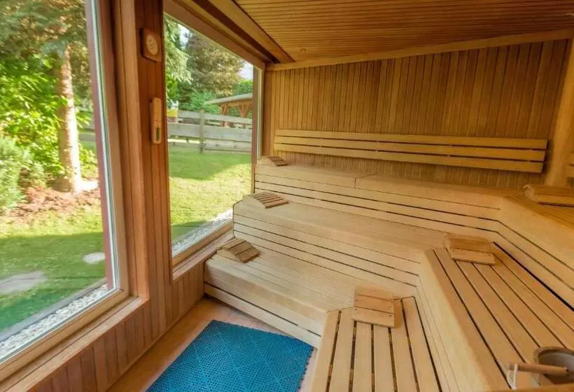 Appartement  Und Wellnesshotel Charlotte   3 Sterne Superior