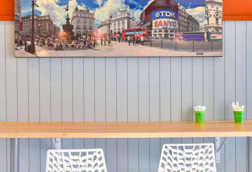 Brit Hotel Macon Nord Autoroute Du Soleil