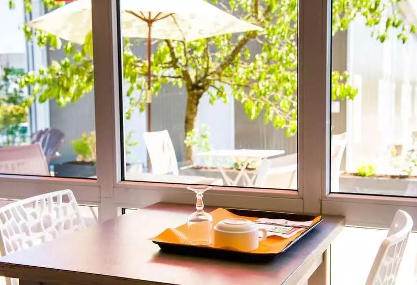 Brit Hotel Macon Nord Autoroute Du Soleil