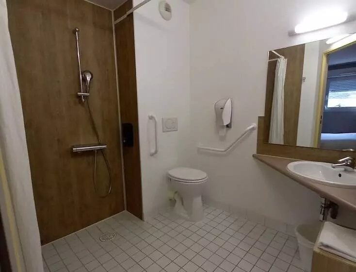 B&b Hotel Saint Etienne Monthieu