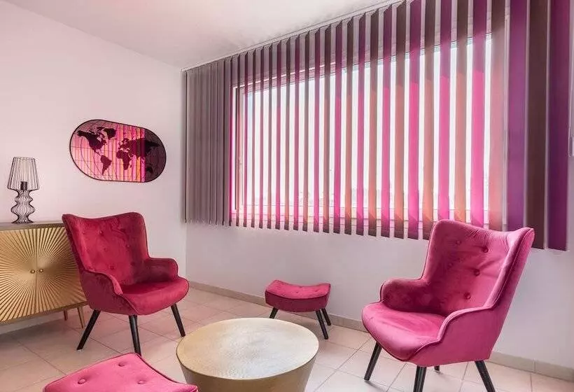 Best Western Hotel & Spa Pau Lescar Aeroport