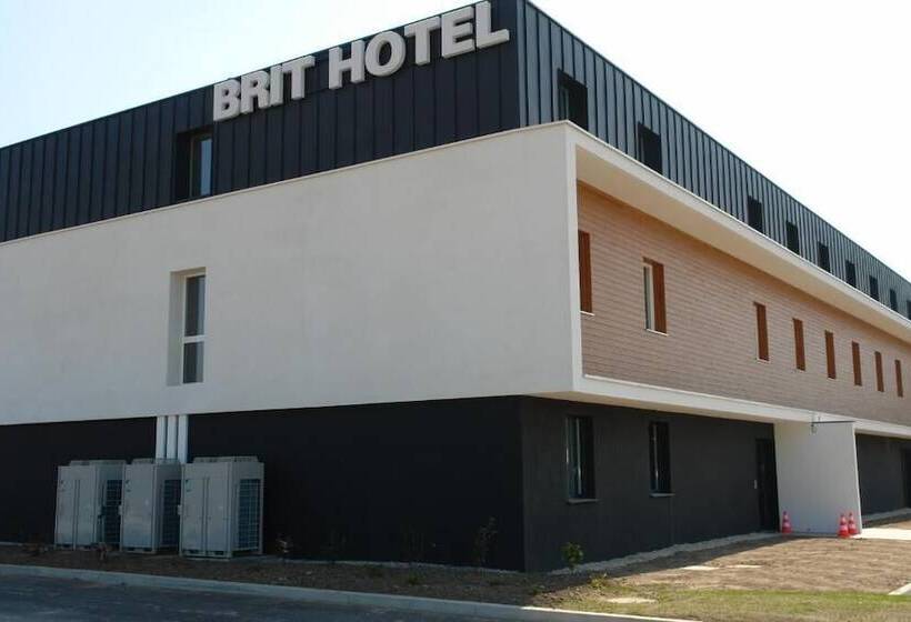 Brit Hotel Vannes Theix