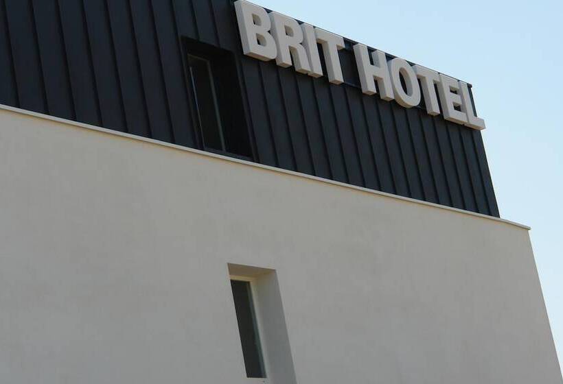 Brit Hotel Vannes Theix