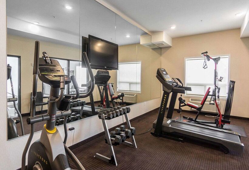 호텔 Comfort Inn & Suites