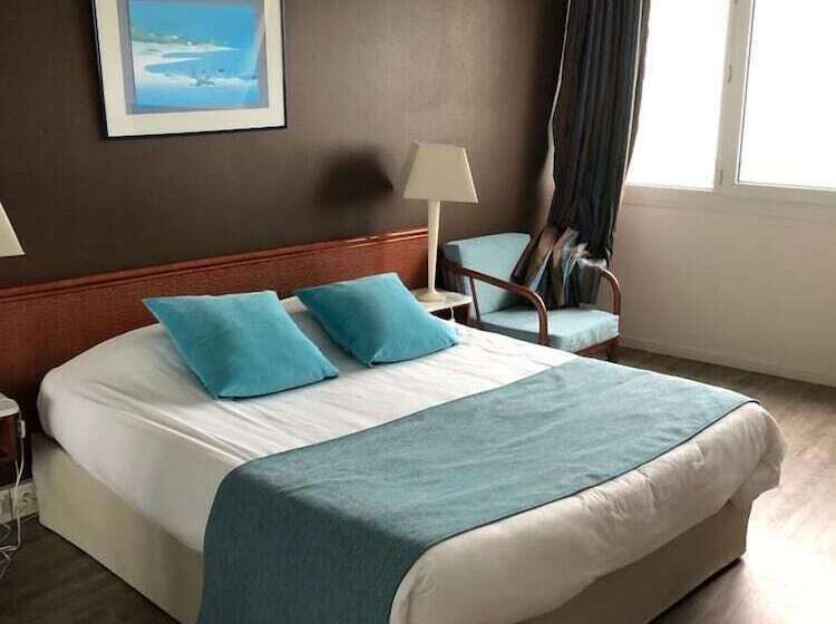 בית מלון כפרי De L Europe