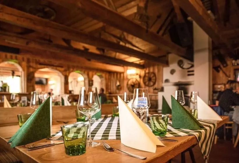 فندق Der Seebacherhof