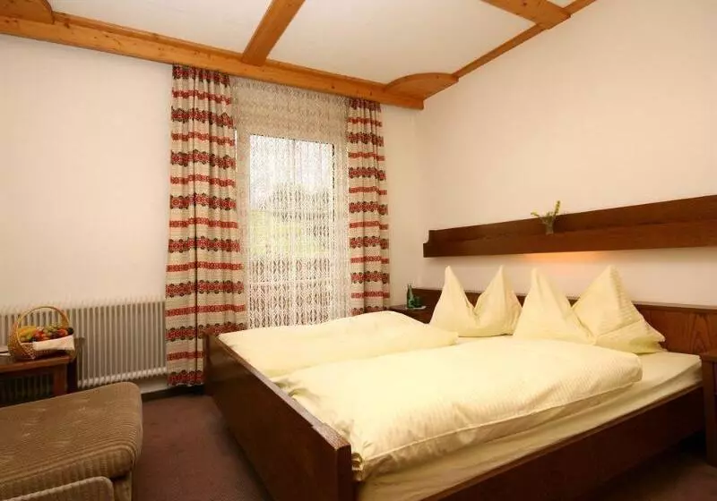 فندق Der Seebacherhof