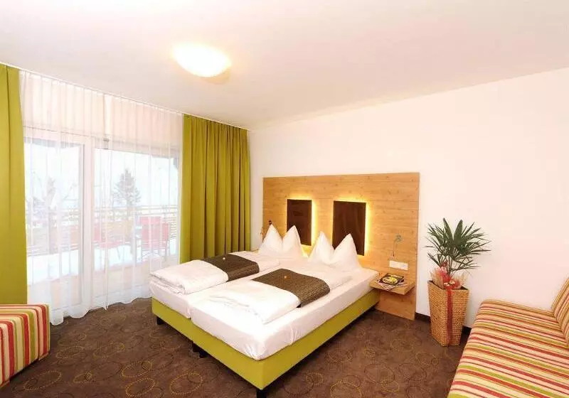 فندق Der Seebacherhof