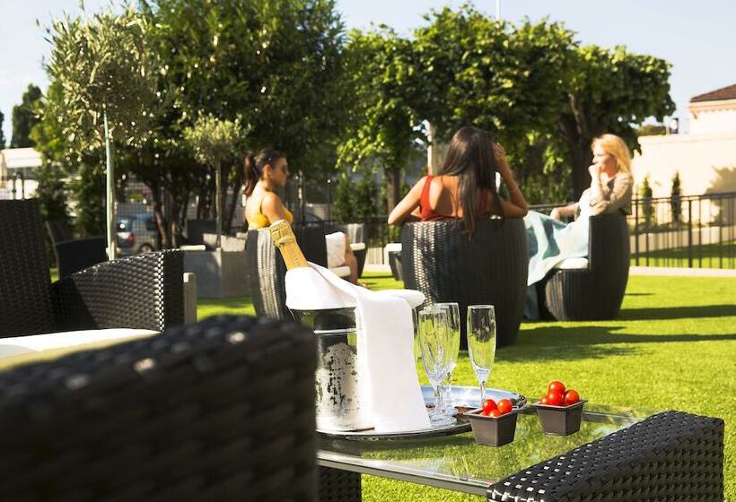 Executive Hotel Paris Gennevilliers