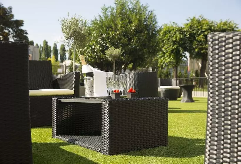 Executive Hotel Paris Gennevilliers