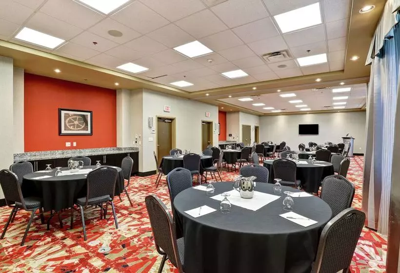 Otel Hampton Inn By Hilton Chilliwack