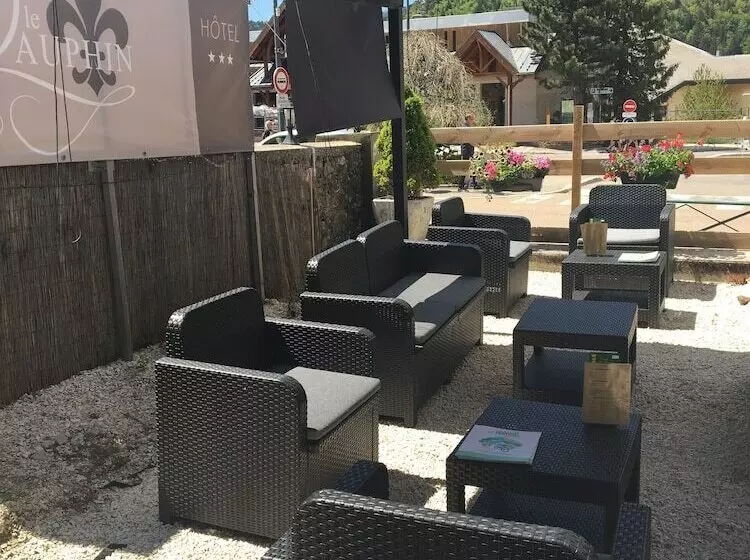ホテル Hôtel Le Dauphin