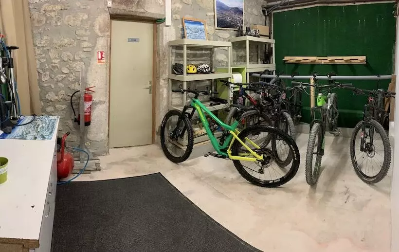 ホテル Hôtel Le Dauphin